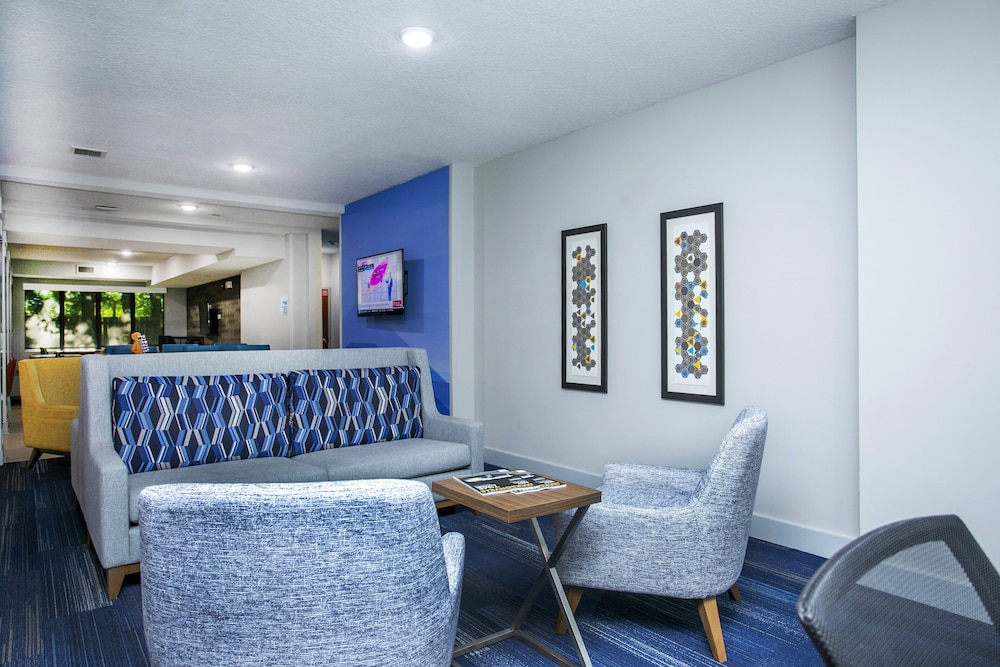 Holiday Inn Express Hotel And Suites Jacksonville Mayport Beach 41/64