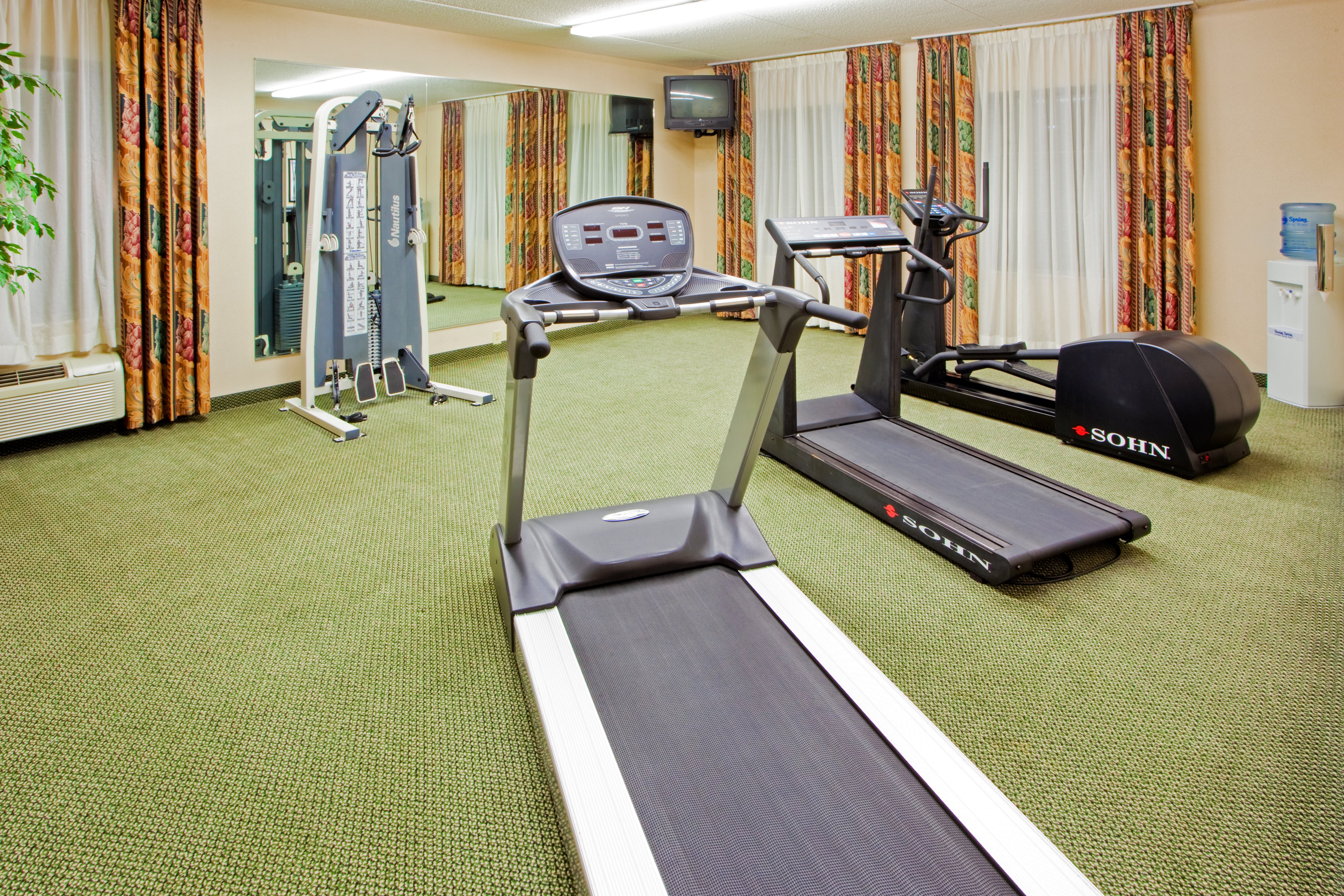 Holiday Inn Express Hanover 52/71