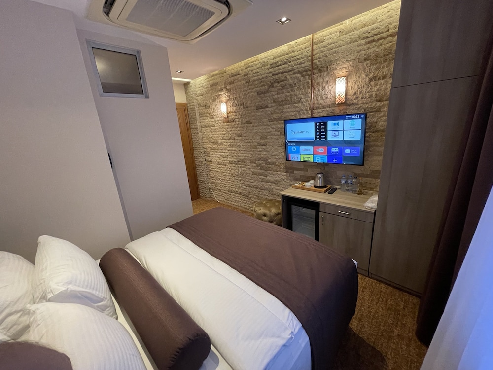 STANDARD, DOUBLE BED