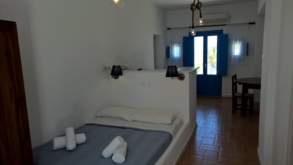 Laokasti Villas 12/48