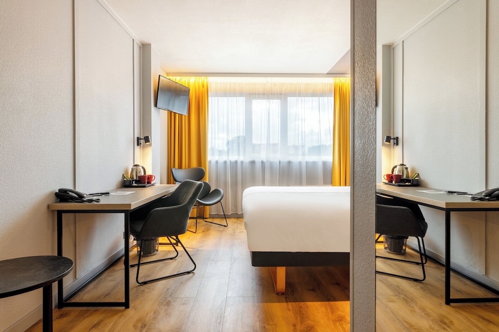 Metropol Hotel 52/59