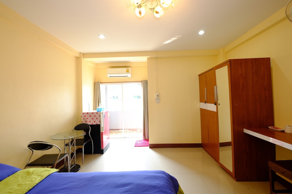 Livable Hotel 10/23
