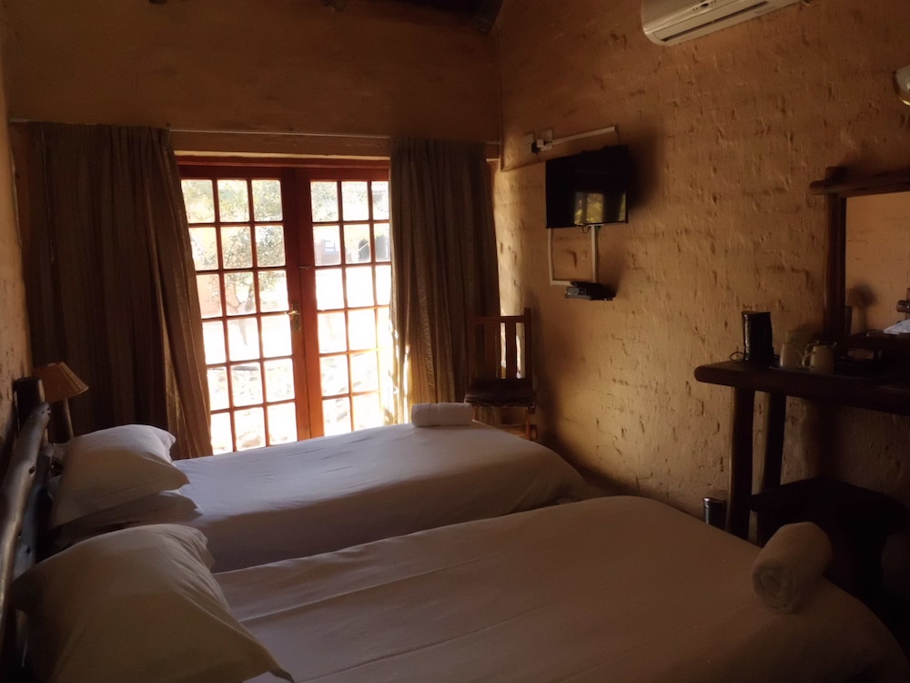 Bains Lodge 17/41
