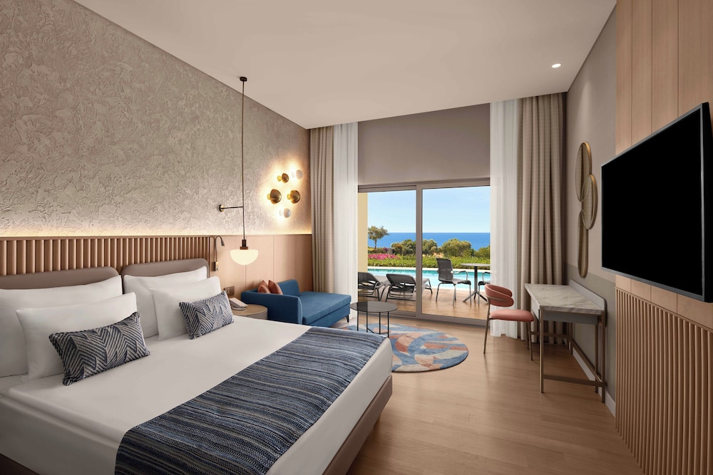 Swim Up, Deluxe, King Bed, Sea View