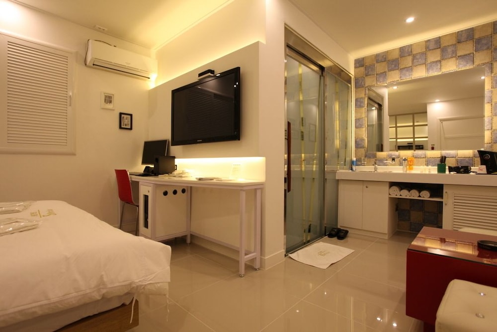 S-Petite Hotel 30/30