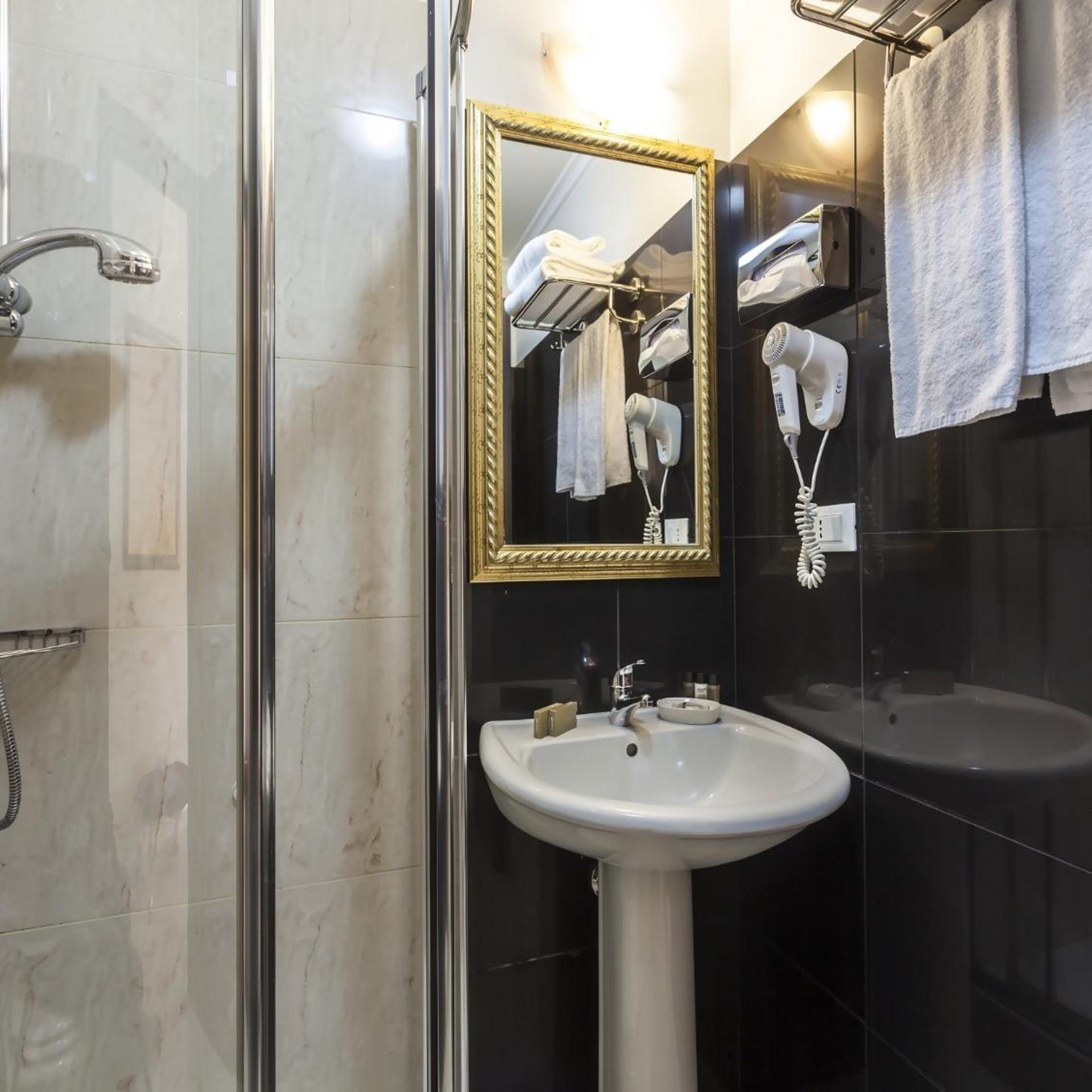 Room, Double or Twin Bed, Separate Building، Hotel Regina Giovanna 6/7