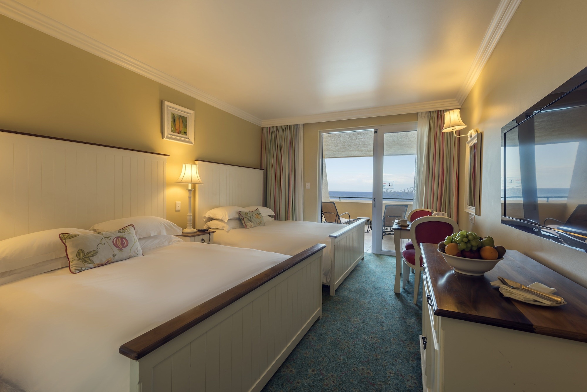 LUXURY, TWIN BEDS, SEA VIEW