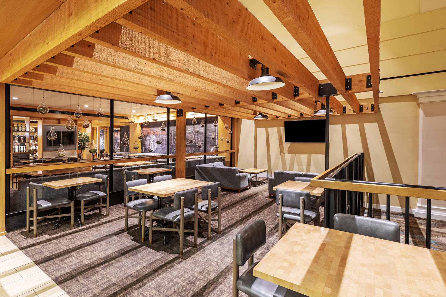 restaurant cafeteria