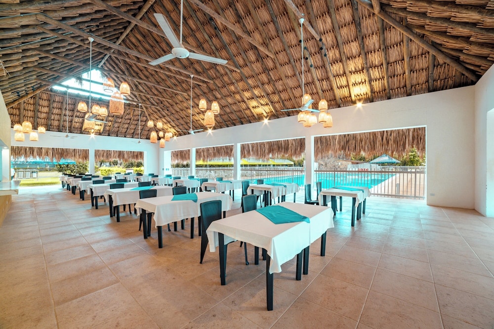 hotel las palmeras 32/50