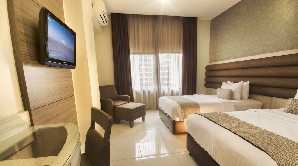 Hotel Gren Alia Jakarta 7/23