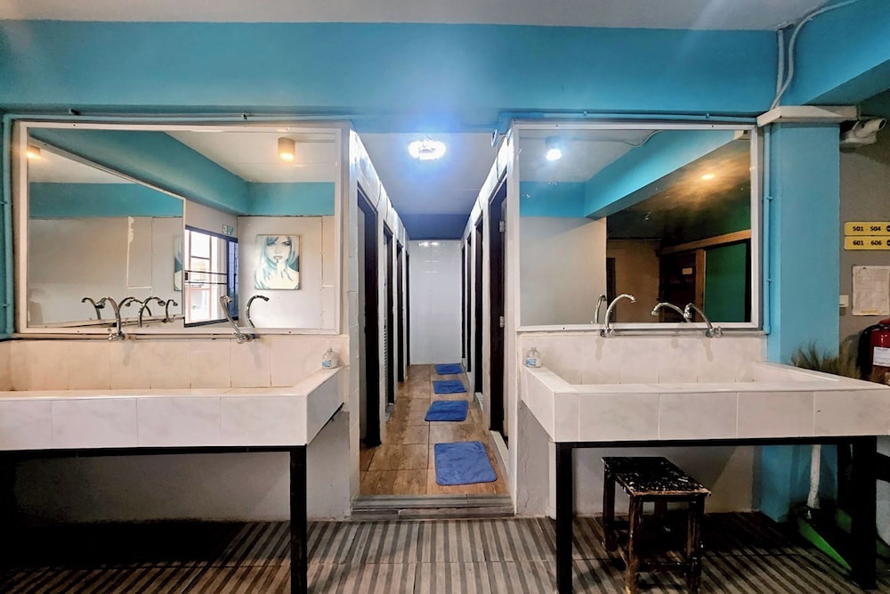 Me U Hostel - Adults Only 33/53