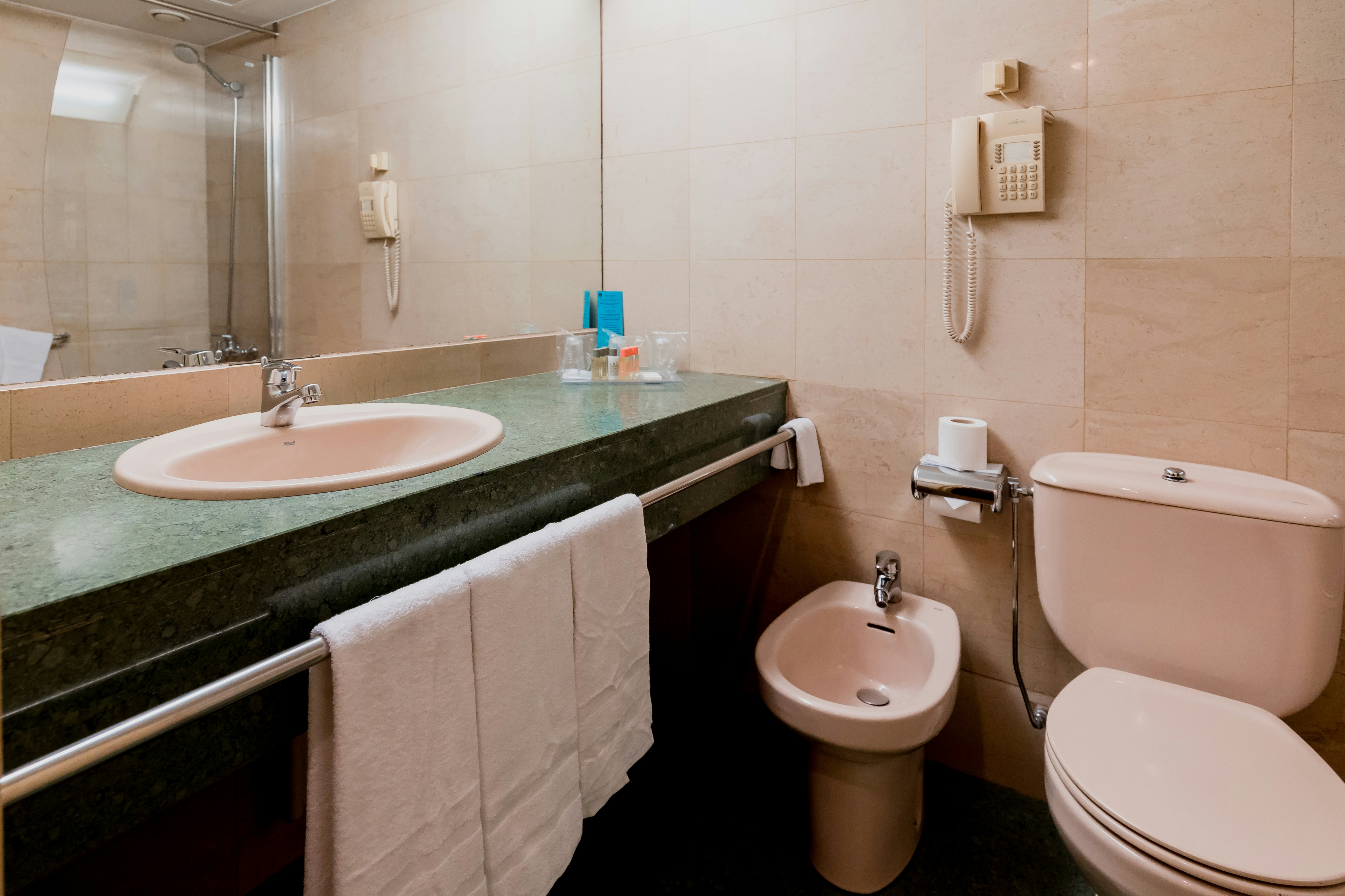 Hotel Sercotel Delfos Andorra 48/49