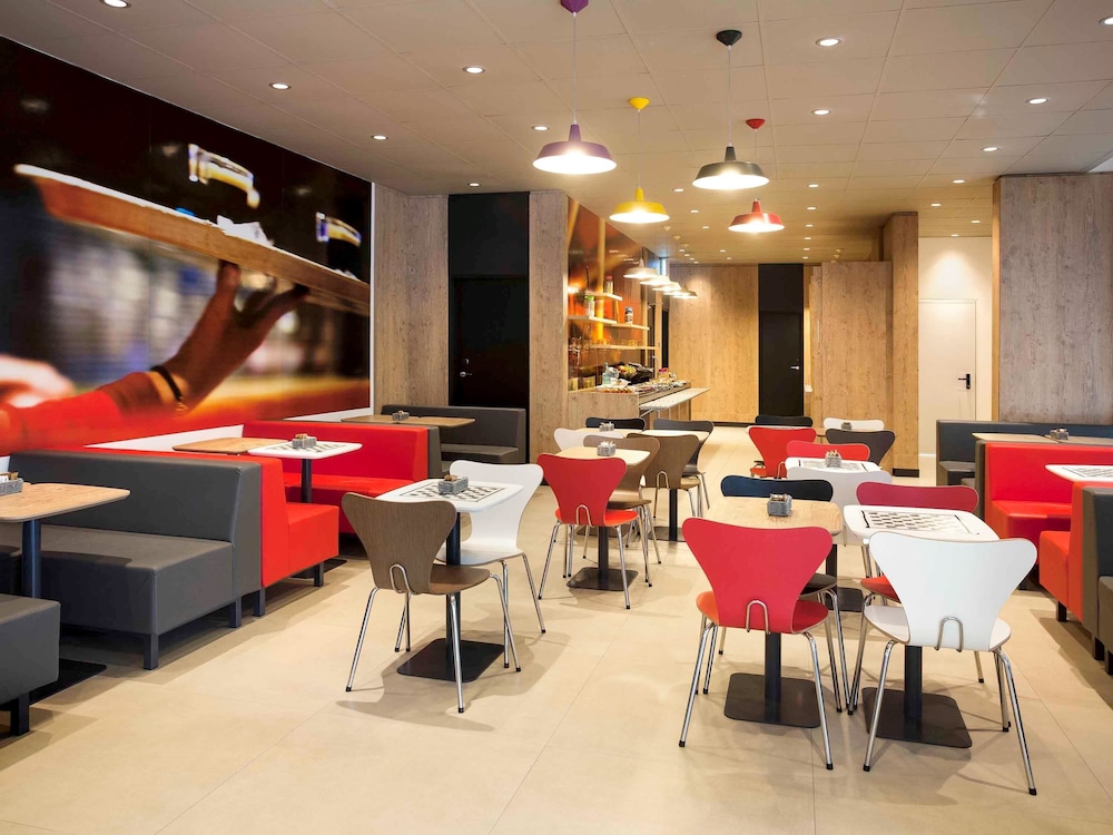 Ibis Paranagua 38/59