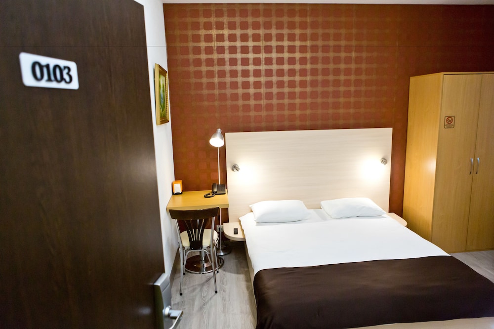 Hotel Olsi 9/50