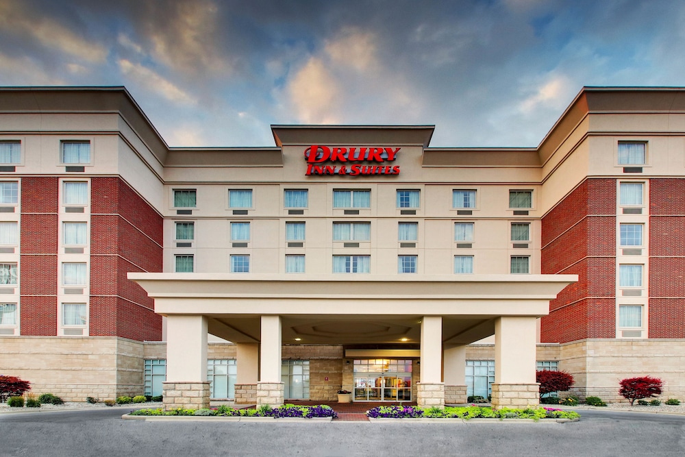 Drury Inn and Suites Findlay 1/50