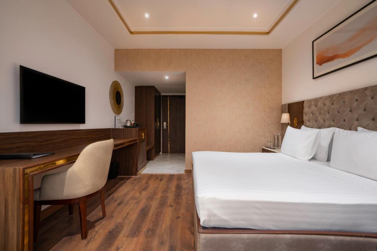 Clarks Inn Dehradun 15/28
