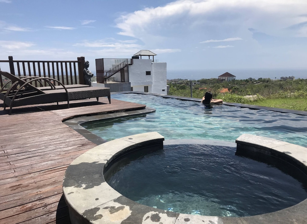 The Ocean Views Luxury Villas & Apartment by ZUZU 11/73