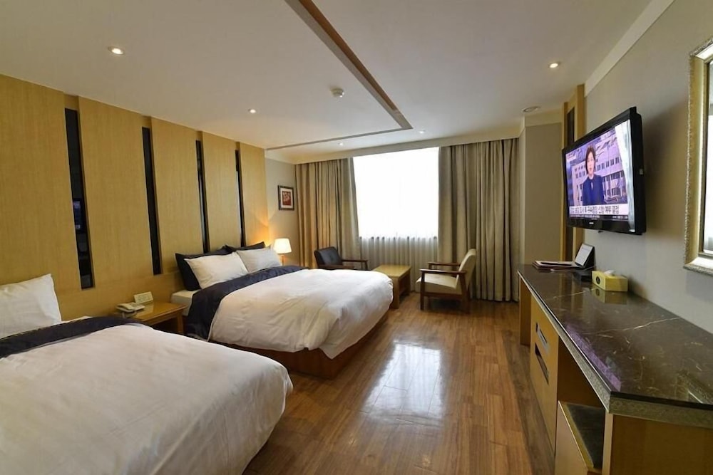 Hotel Lake 25/54