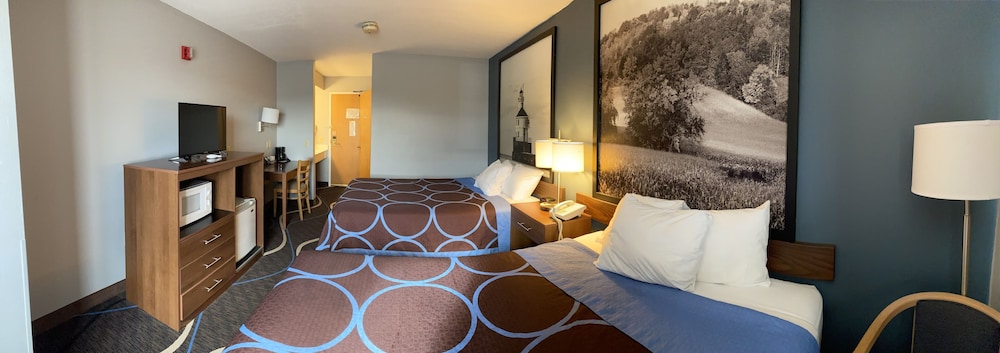AmericInn by Wyndham Mauston 18/44