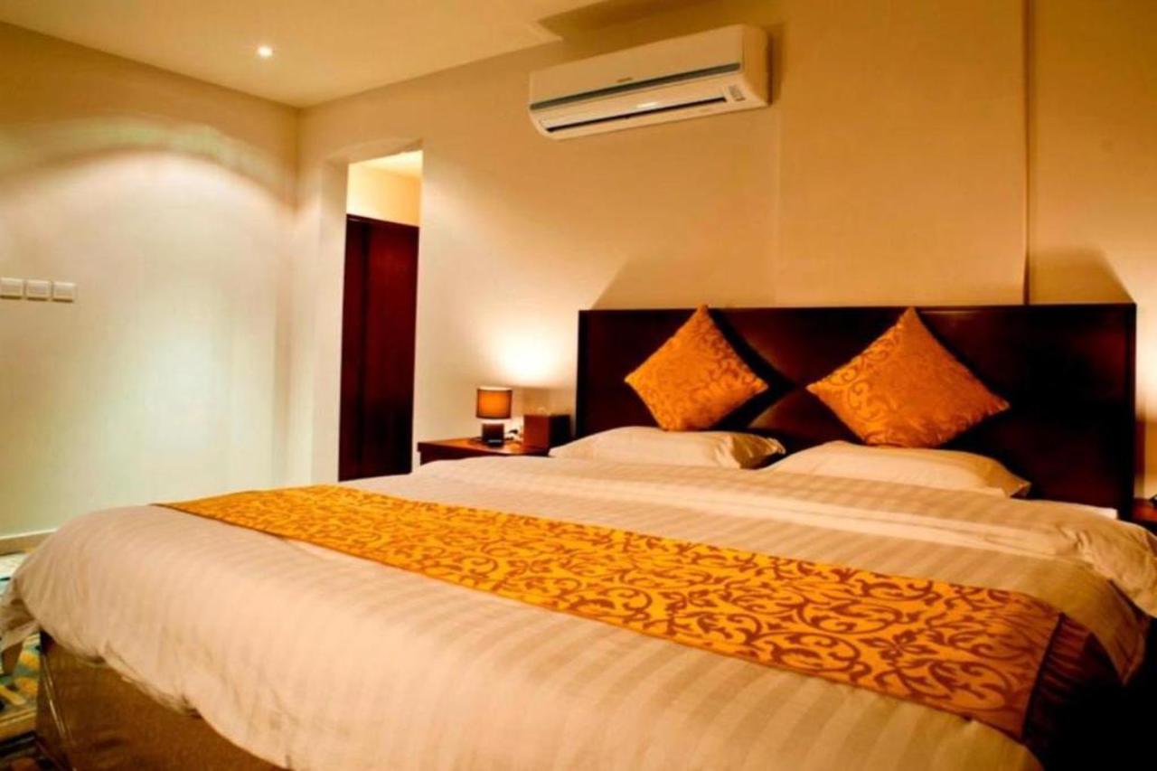 Executive Suites Serviced Apartments 12/24