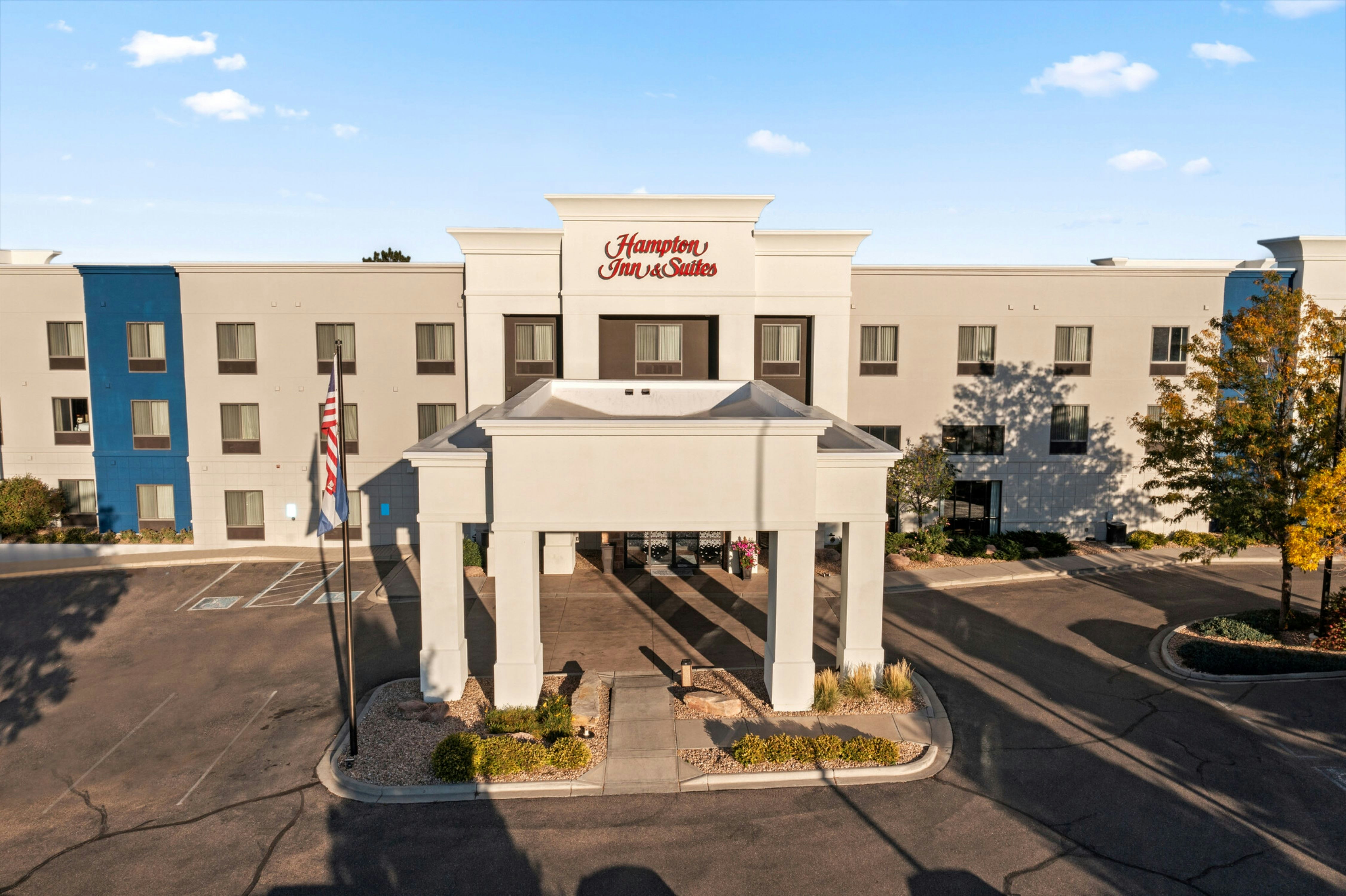Hampton Inn & Suites Greeley 25/28