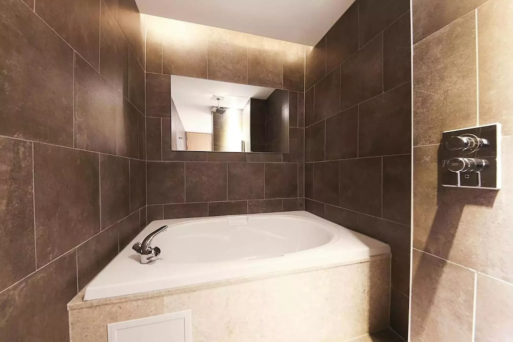 Central Person Hotel Pyeongtaek 25/33