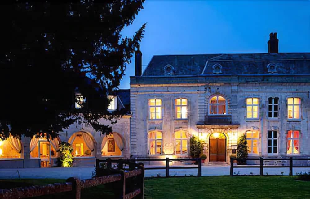 CHATEAU DE COCOVE 6/66