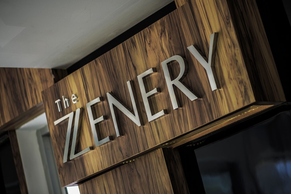 The Zenery 35/51