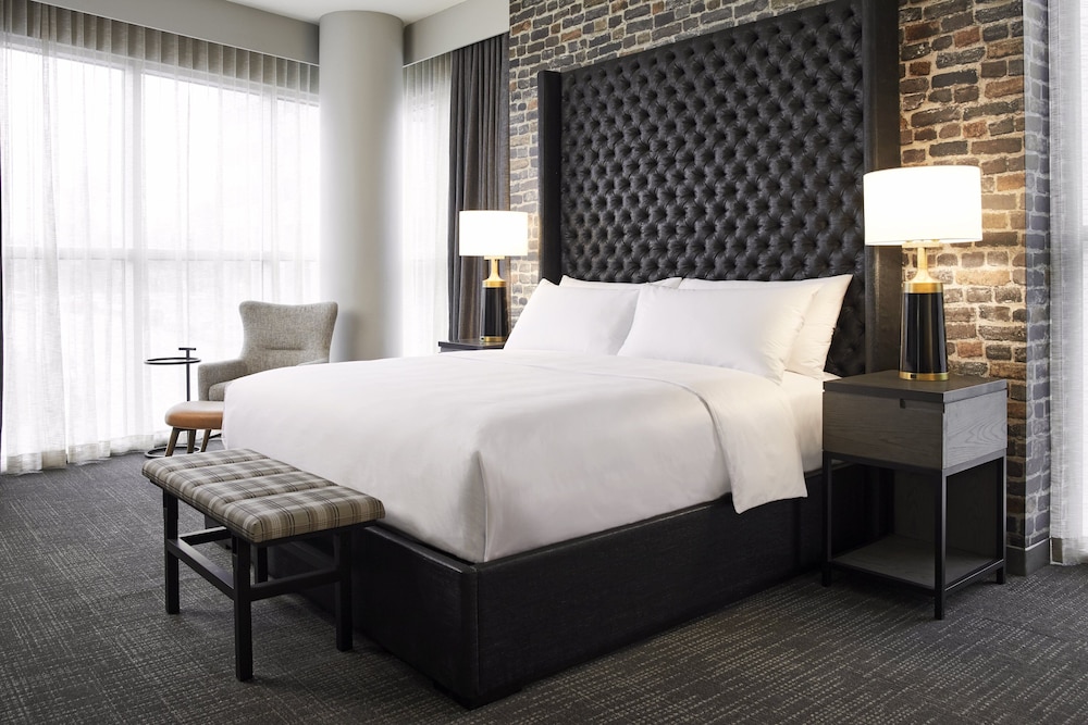 Archer Hotel Tysons 13/77