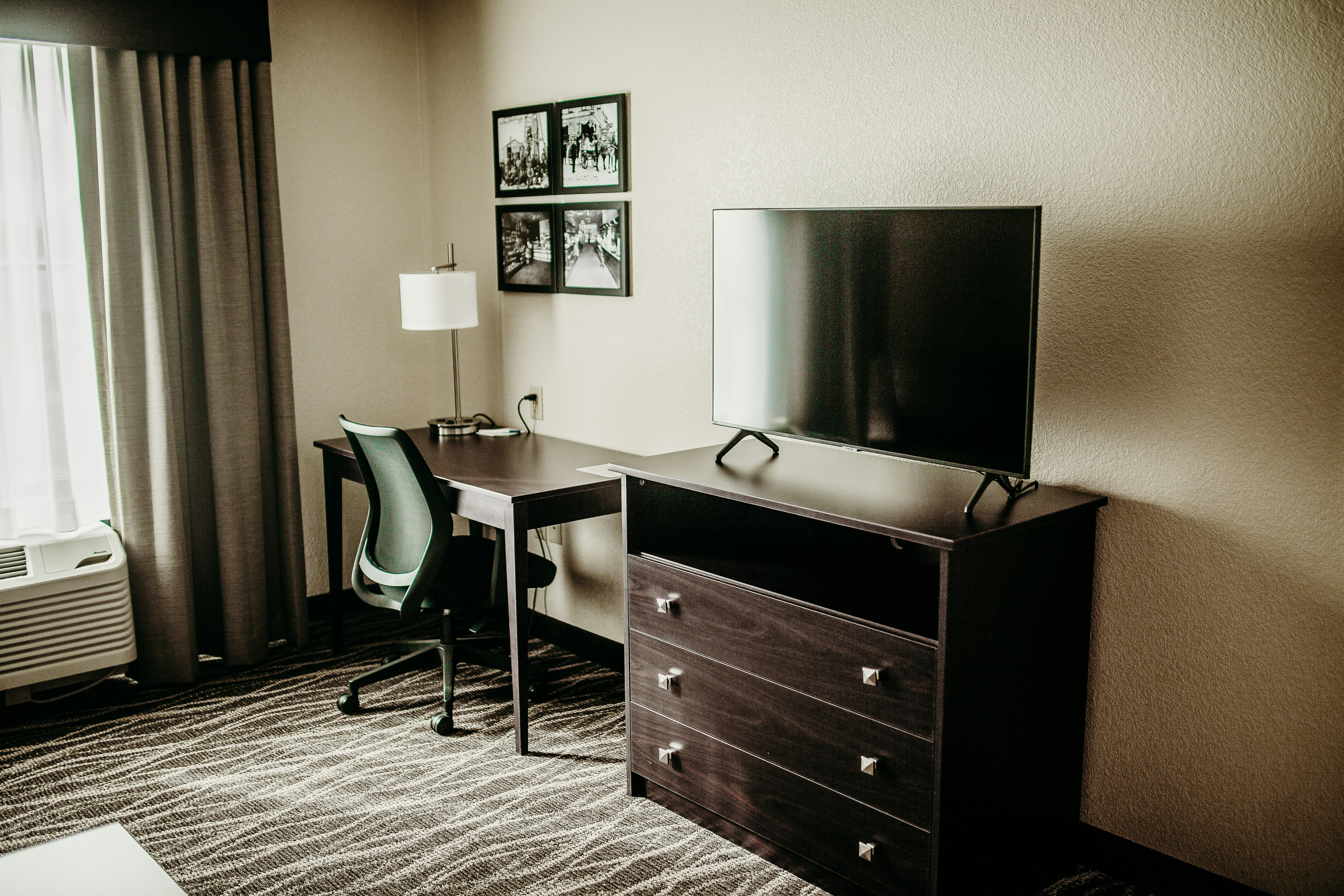 Cobblestone Hotel & Suites International Falls 24/29