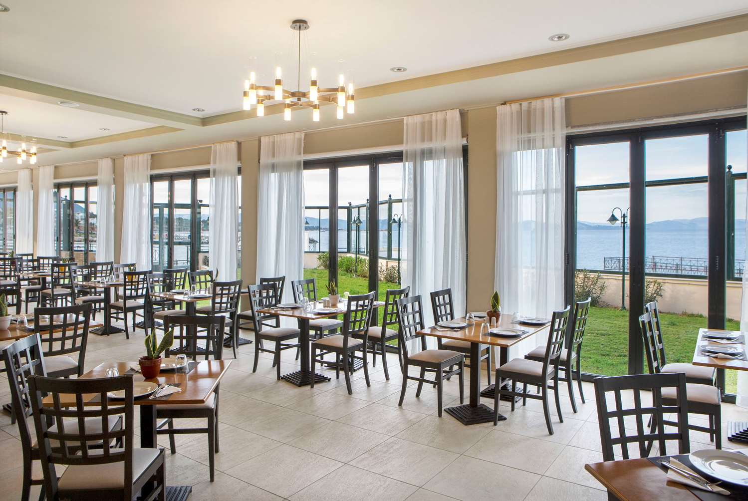 Ramada by Wyndham, Athens Club Attica Riviera 33/45