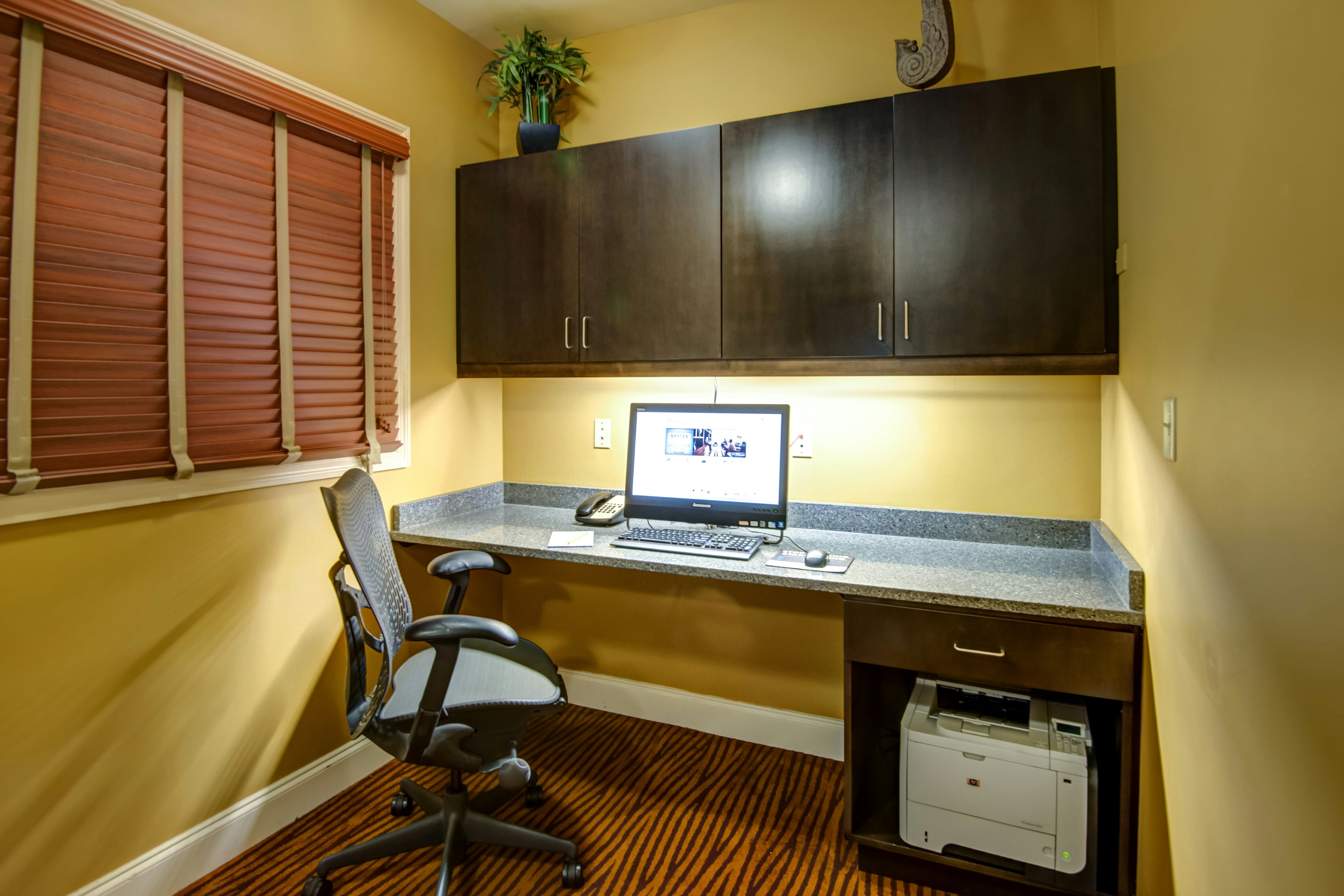 Hilton Garden Inn Tampa Ybor Historic District 36/48