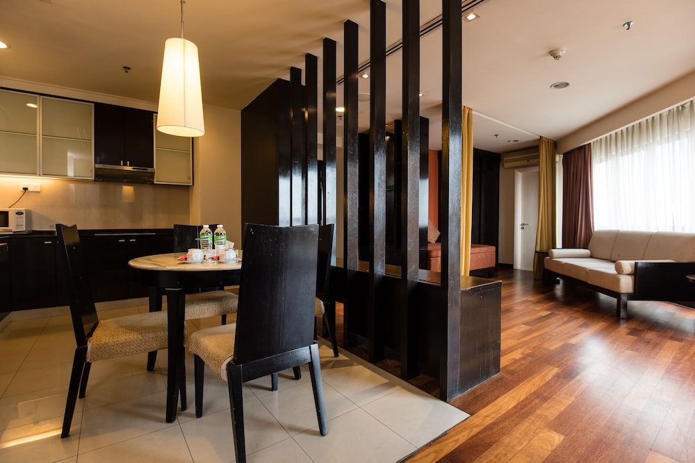 Resort Suites At Bandar Sunway 54/68