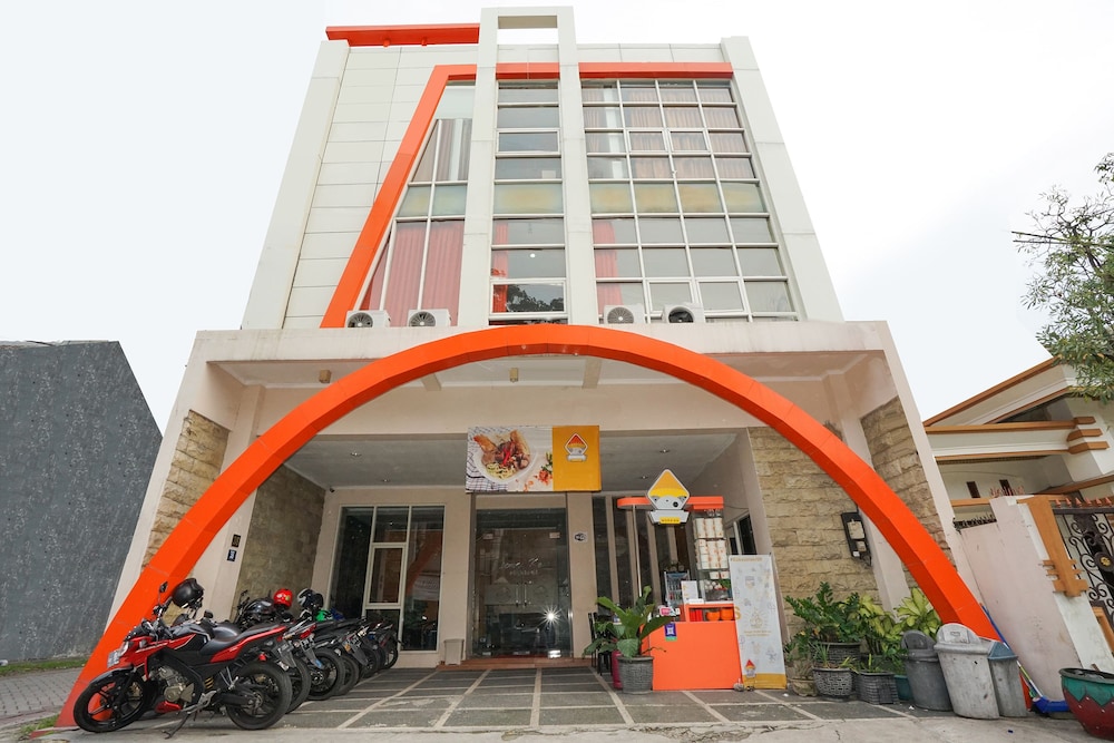 Oyo 450 Semampir Residence 3/64