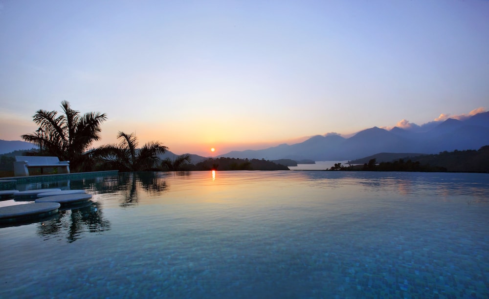 Arayal Resorts: A Unit of Sharoy Resort 33/49