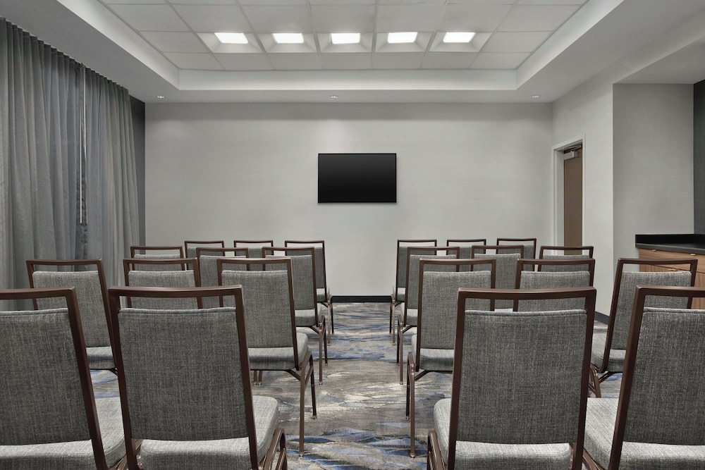 Fairfield Inn &amp; Suites Jeffersonville I-71 50/58