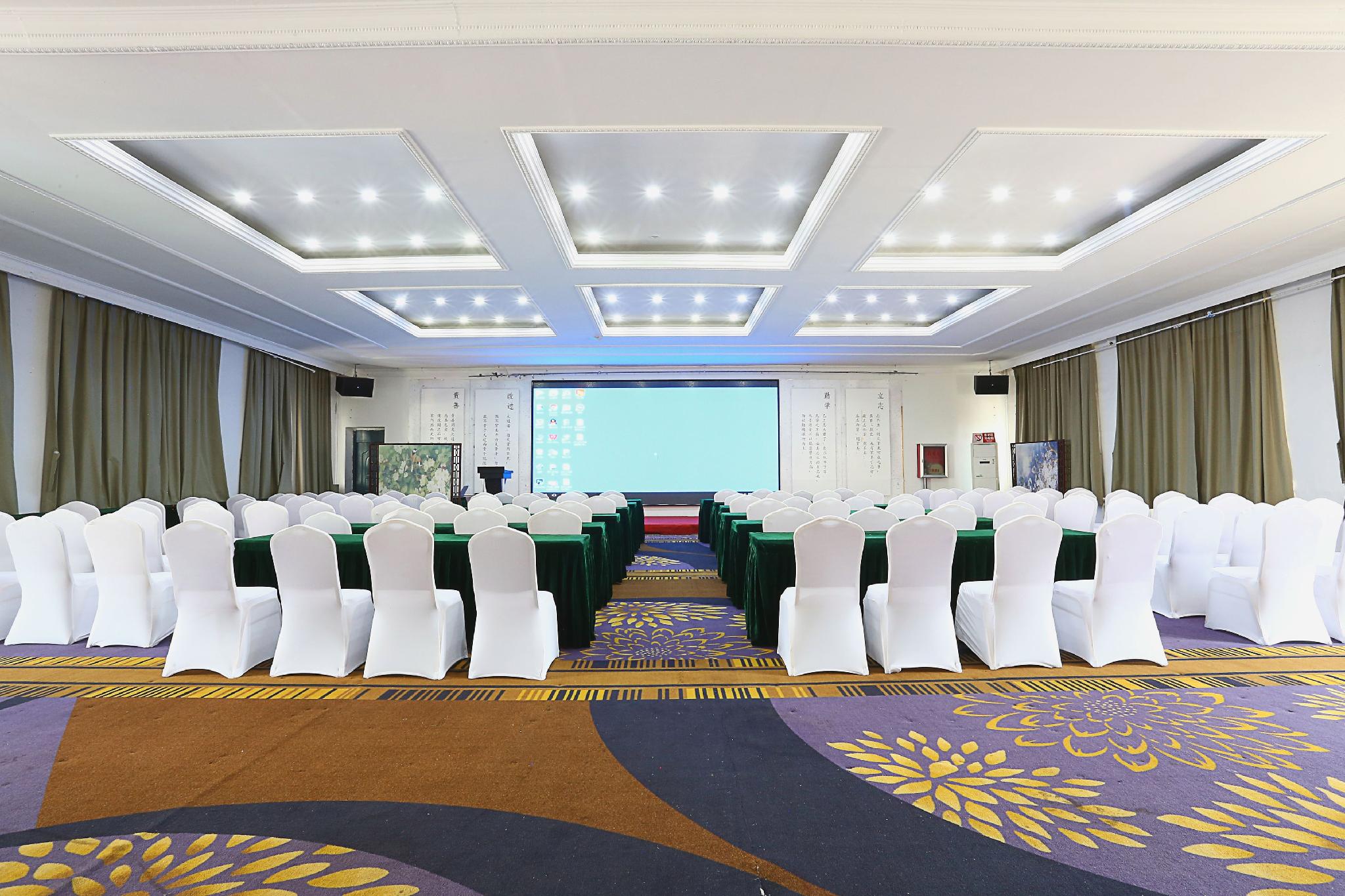 Wuhai Hotel 20/25