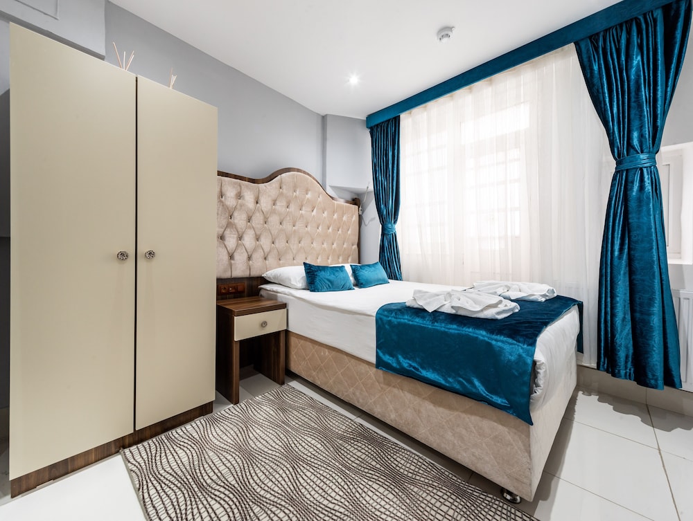 Vilenza Hotel 17/50