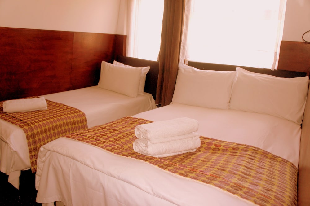 Plaza London Hotel 23/60
