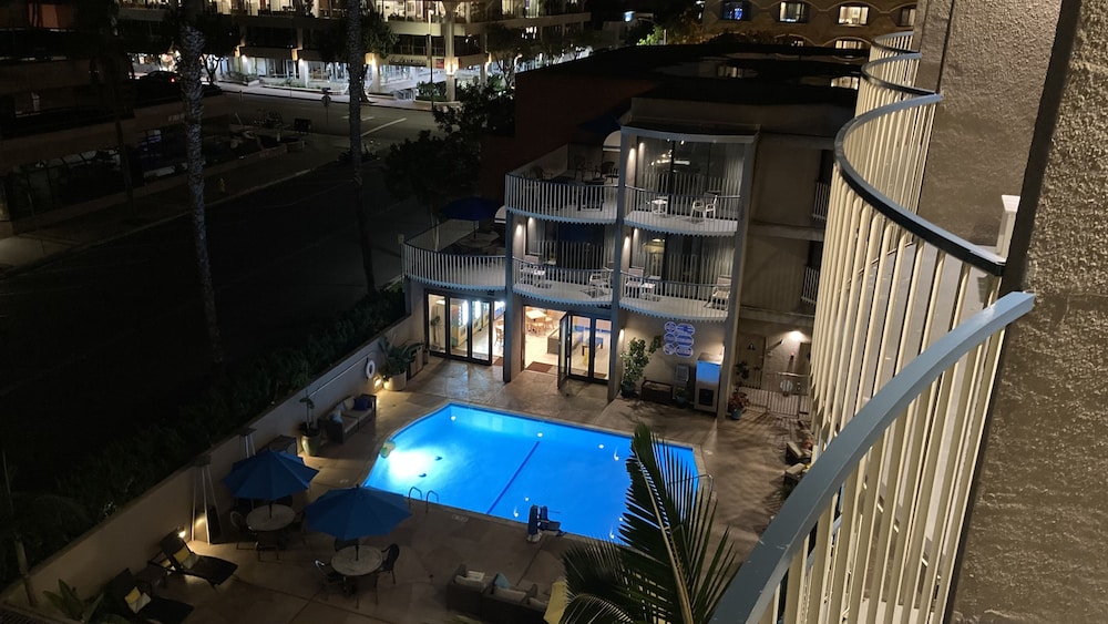 Inn By The Sea La Jolla 5/60