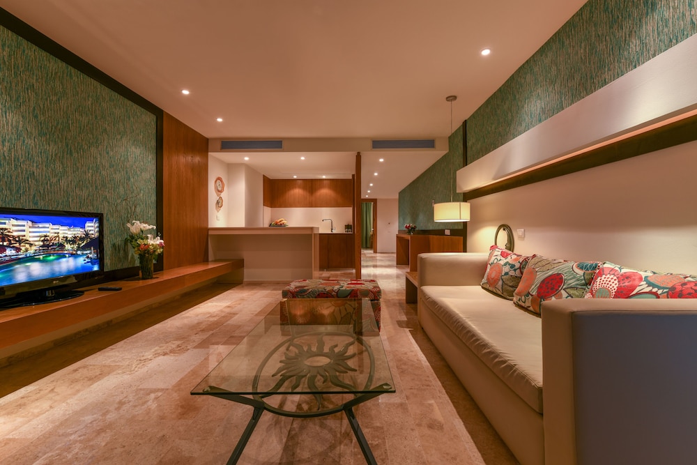 Privilege Aluxes Isla Mujeres - Adults Only 56/68