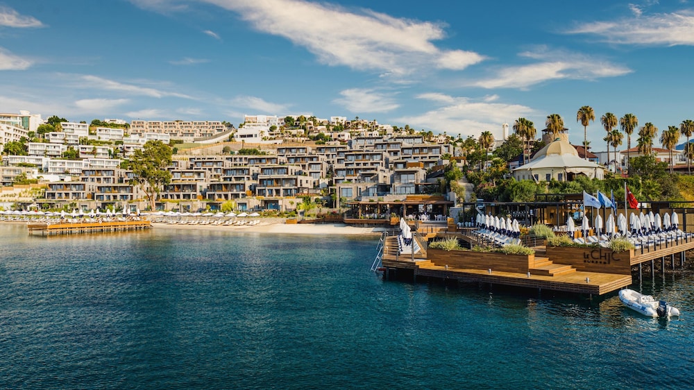 The Norm Le Chic Bodrum 73/75