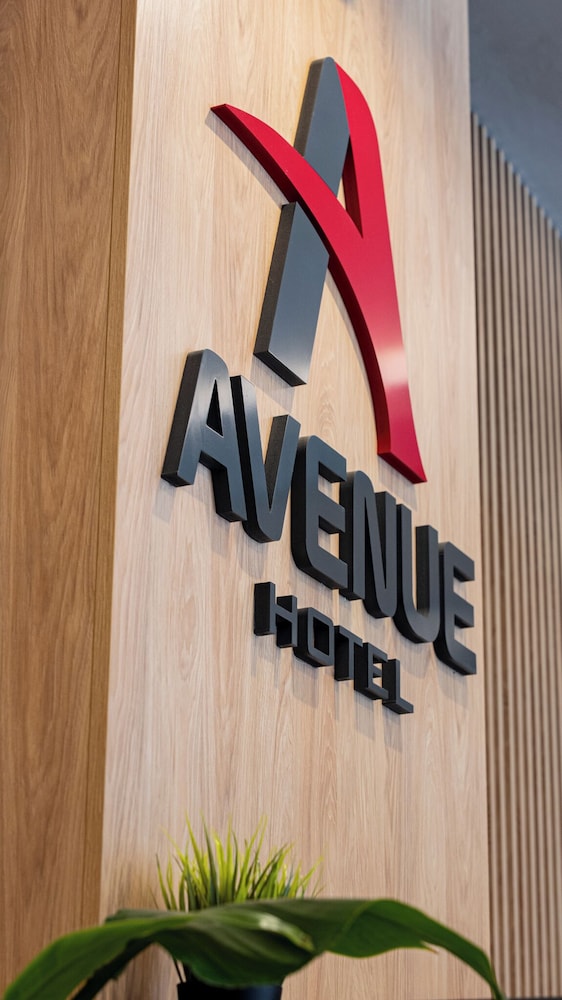Avenue Hotel 11/50