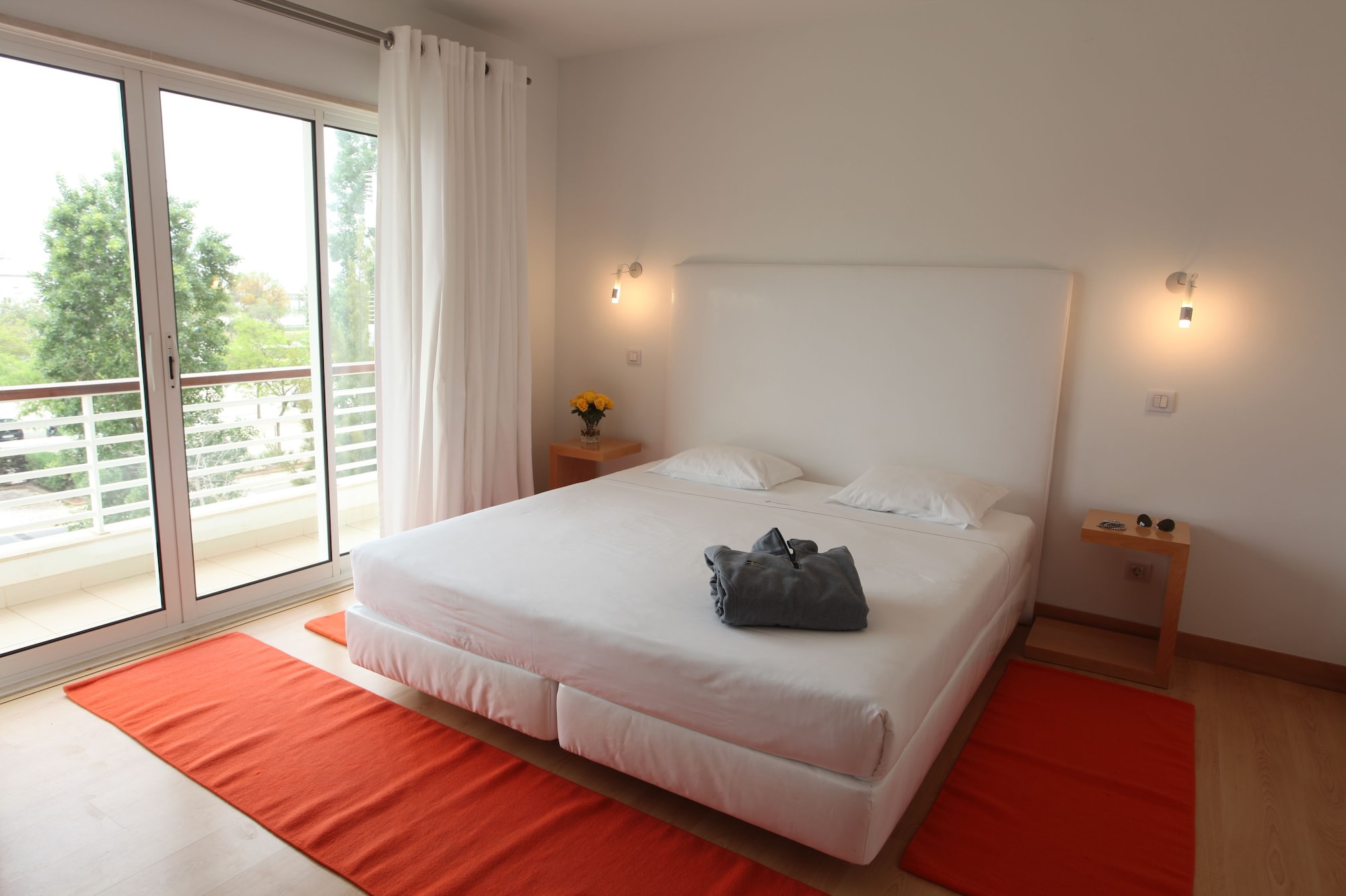 3 BEDROOMS, SUPERIOR, APARTMENT, POOL VIEW