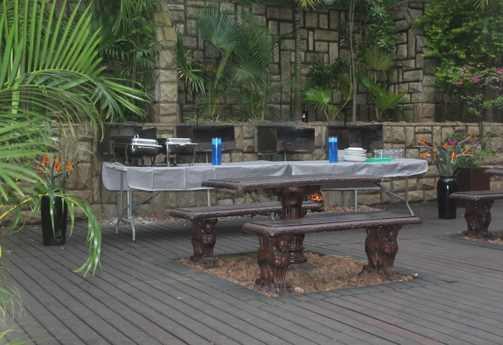 Shonalanga Lodge 5/33