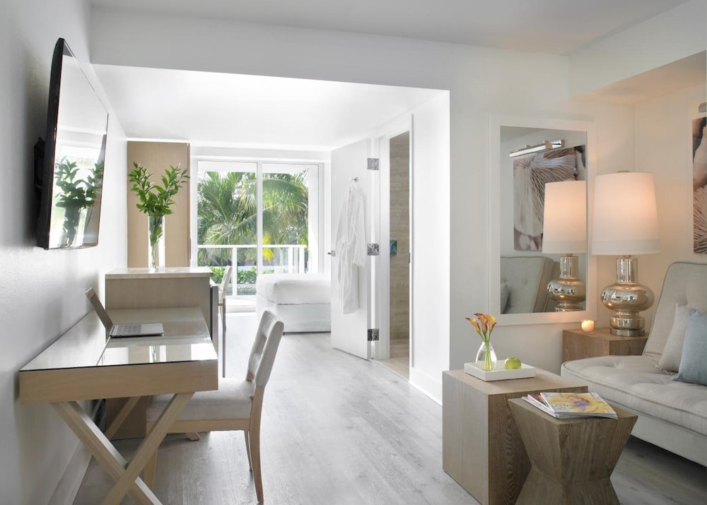 Grand Beach Hotel Surfside West 52/62