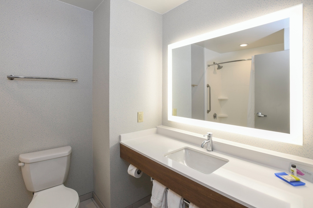 غرفة قياسية بسرير كينج لذوي الإعاقة، Holiday Inn Express Hotel Suites Richwood Cincinnati South 4/5