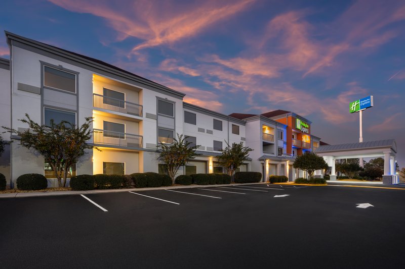 Holiday Inn Express Tifton 53/56