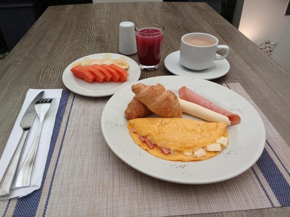 Hotel Castellana 95 30/44