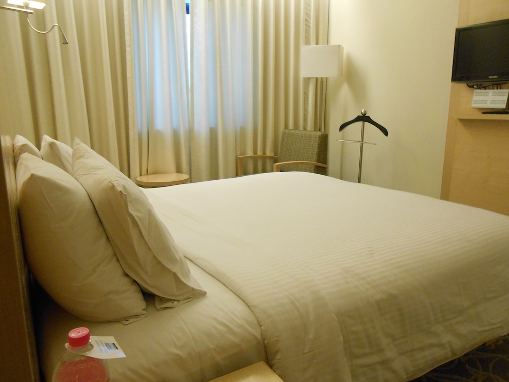 Lemon Tree Hotel Chinchwad Pune 20/56